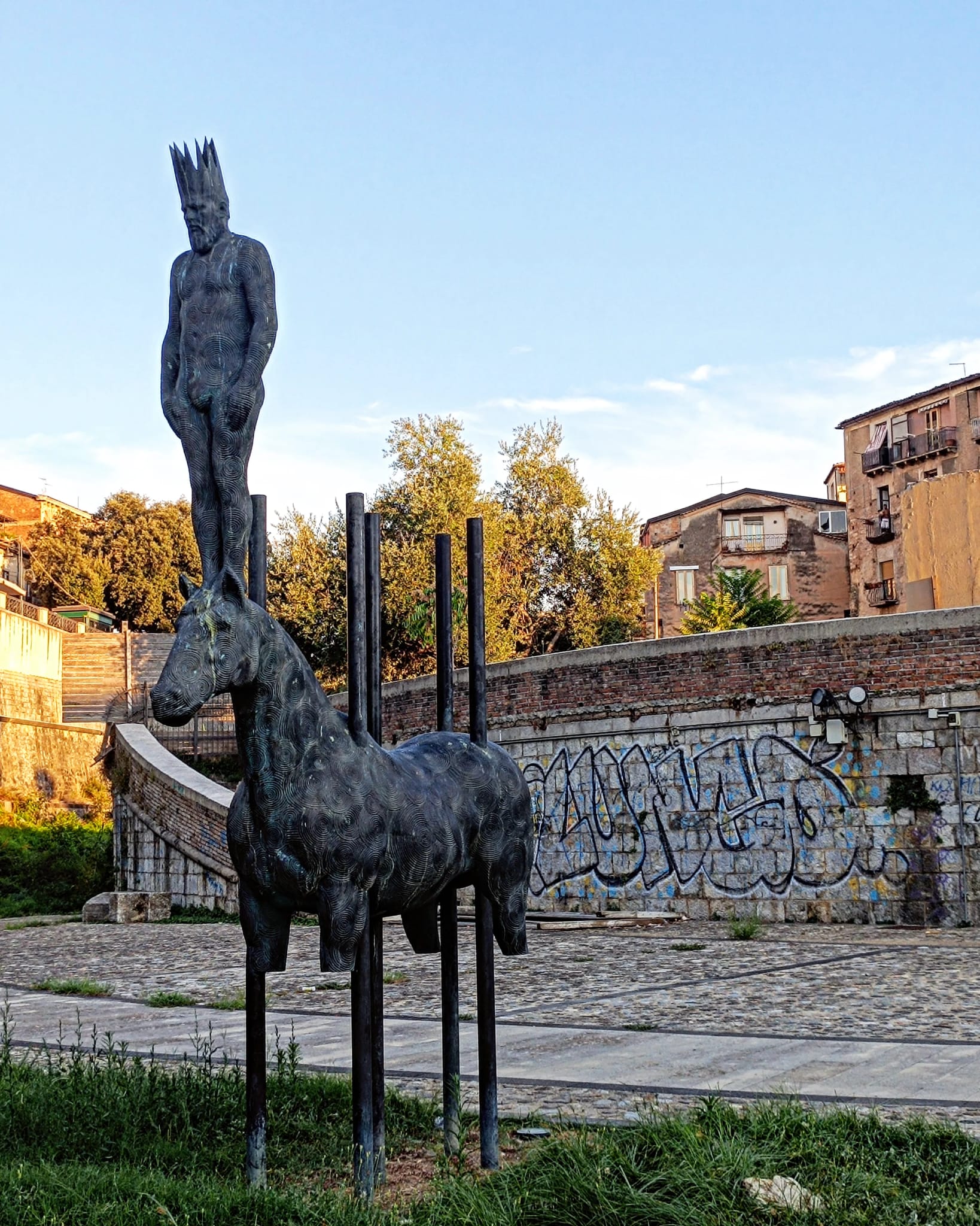 Statua di Alarico, Cosenza