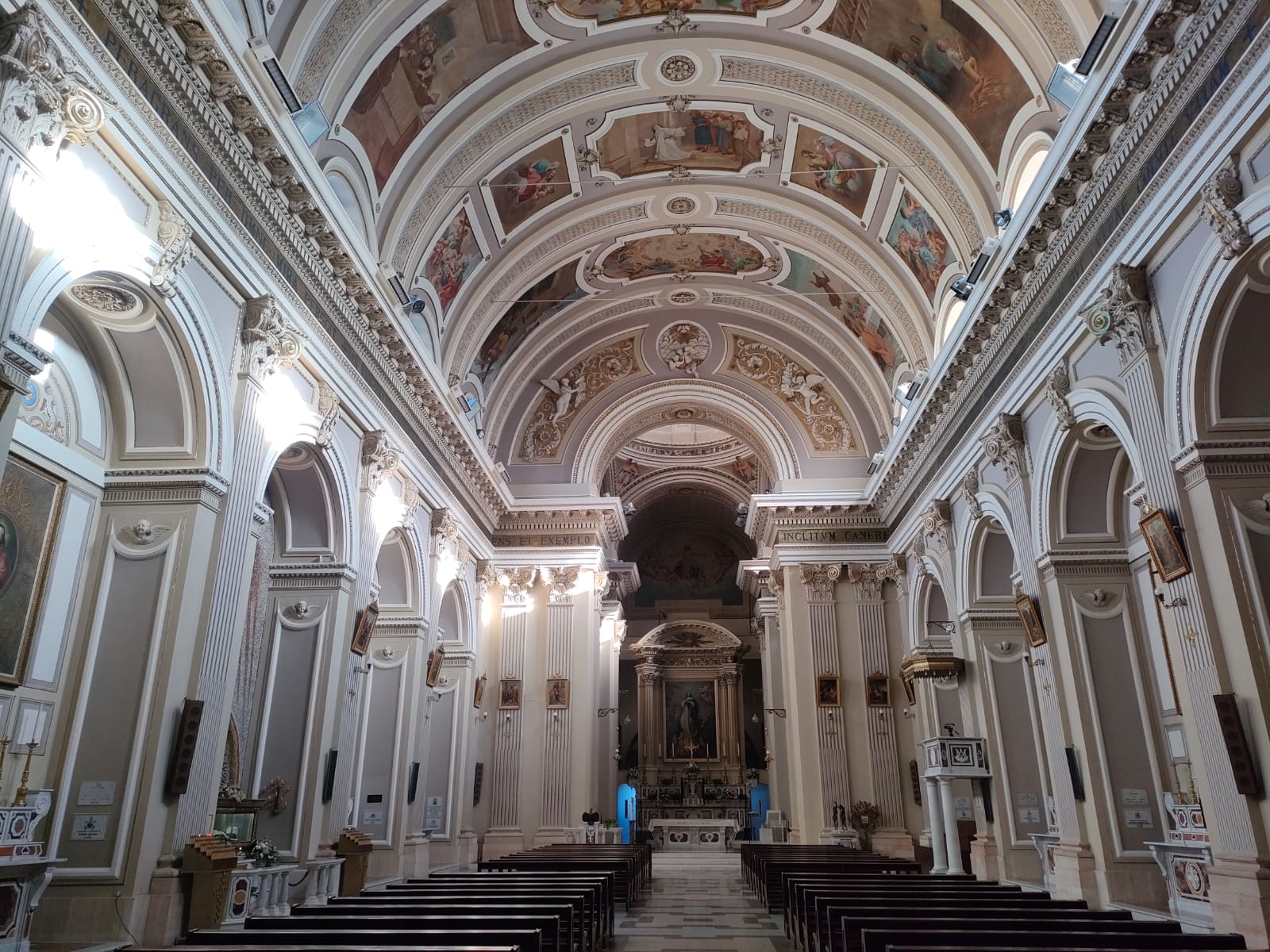  Basilica di Sant’Angelo di Acri, Acri